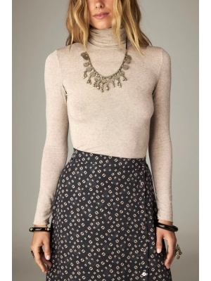 Maison Hotel Maison Hotel amparo long sleeve yang